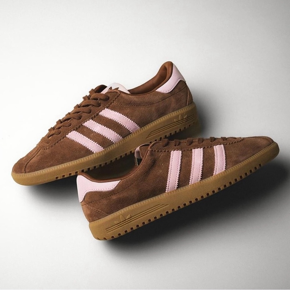 BRAND NEW - Adidas BRMD Sneaker in Brown / Sandy Pink (W SIZE 6)
